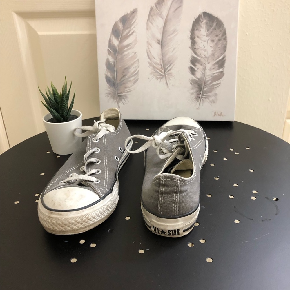 Converse - Picture 2 of 4